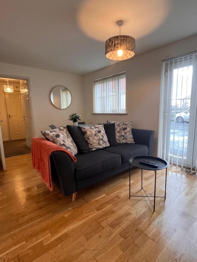 At Home In The City Serviced Apartments Newport Exterior photo