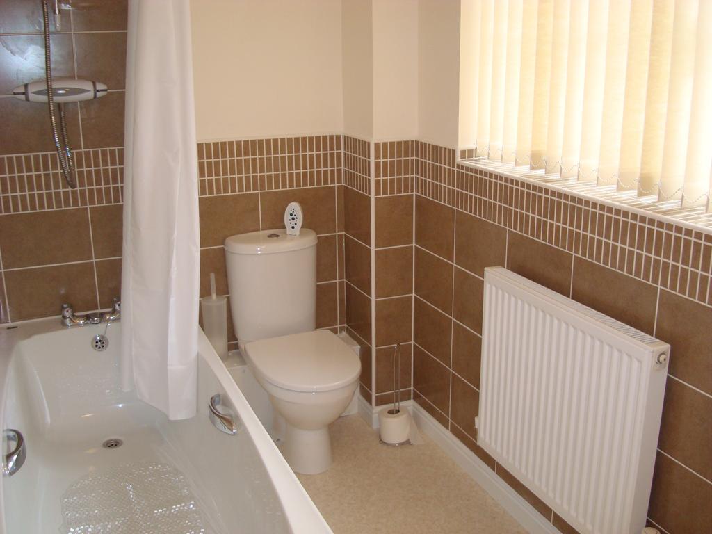 At Home In The City Serviced Apartments Newport Exterior photo